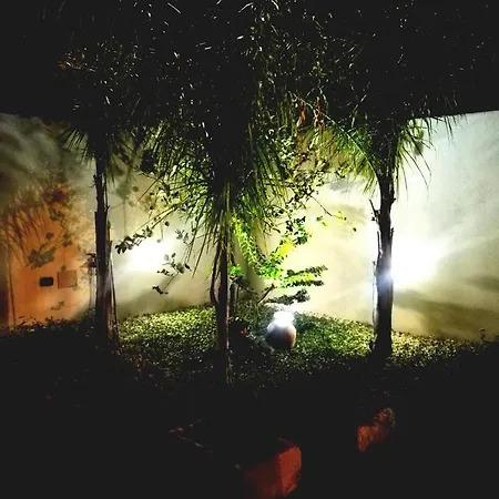 Il Grillo Parlante فندق مبيت وإفطار Surbo